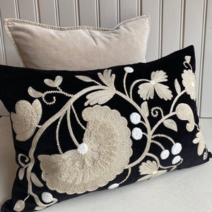 Tyynynpäällinen 40*60, Sabina musta