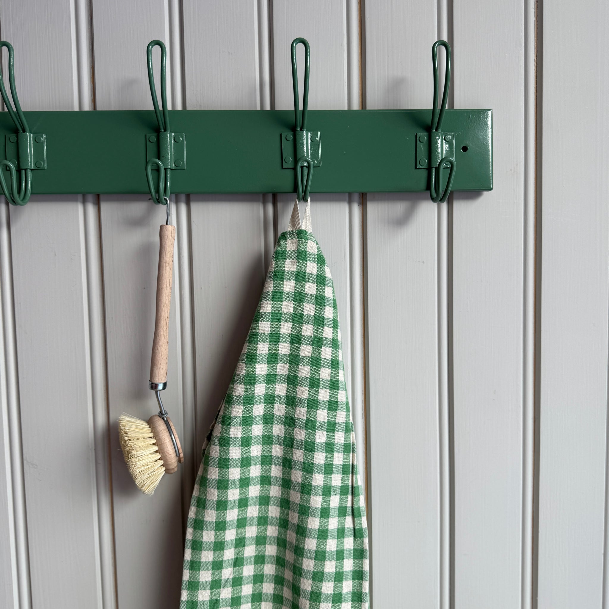 Metallinaulakko, vihreä 57cm