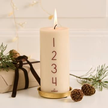 Adventtikynttilä, vaaleanbeige