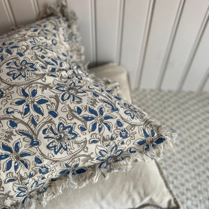 Tyynynpäällinen 50*50, siniset kukat