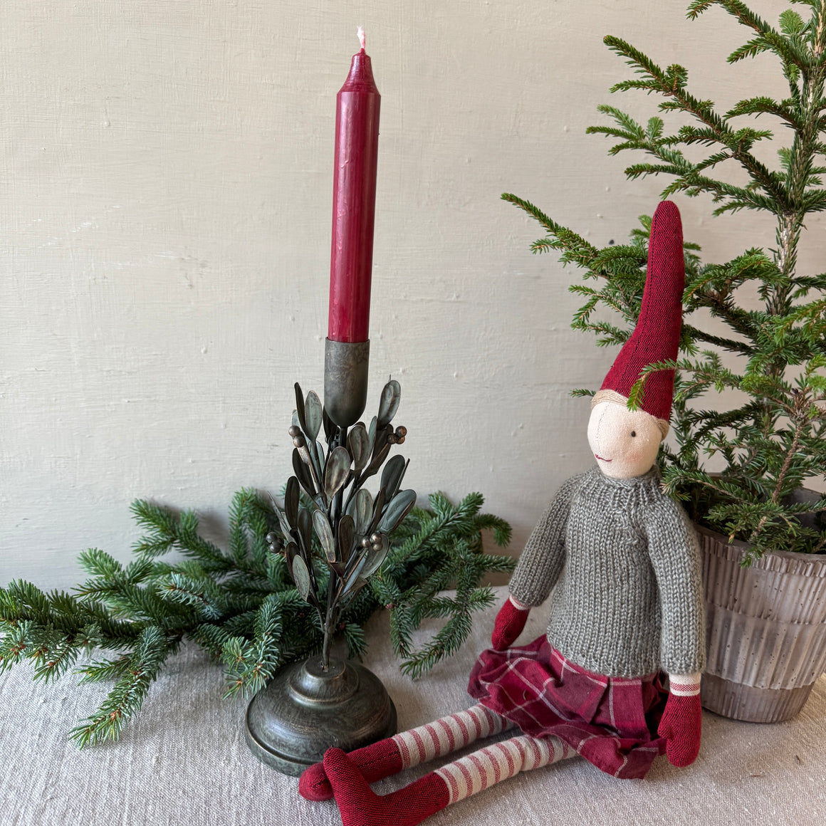 Kynttilänjalka, mistelinlehdet