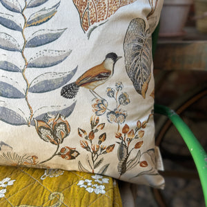 Samettityynynpäällinen 50*50, närhi