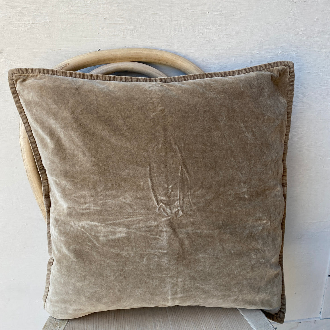 Samettityynynpäällinen 52*52, tryffeli