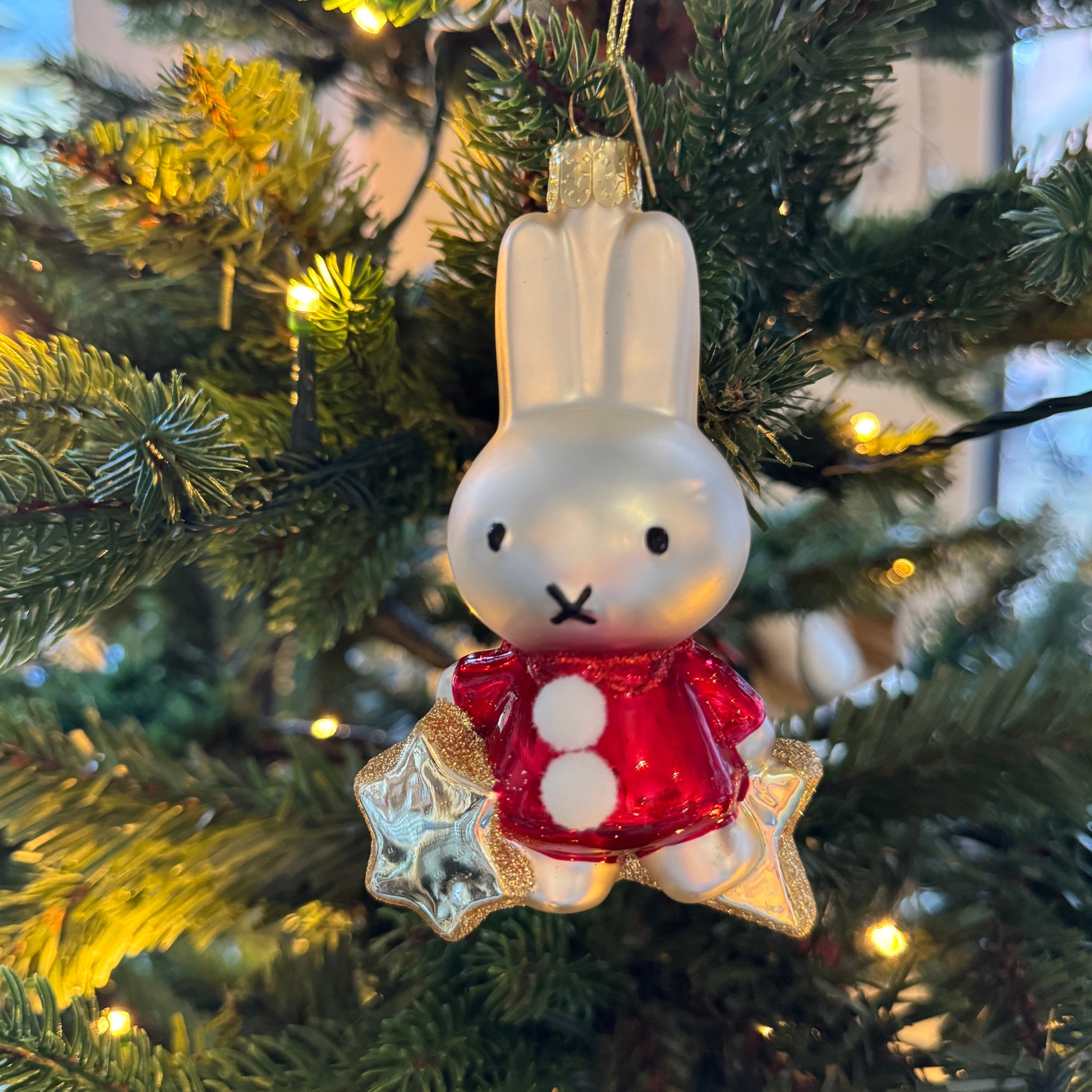 Lasikoriste, Milla-pupu tähdellä