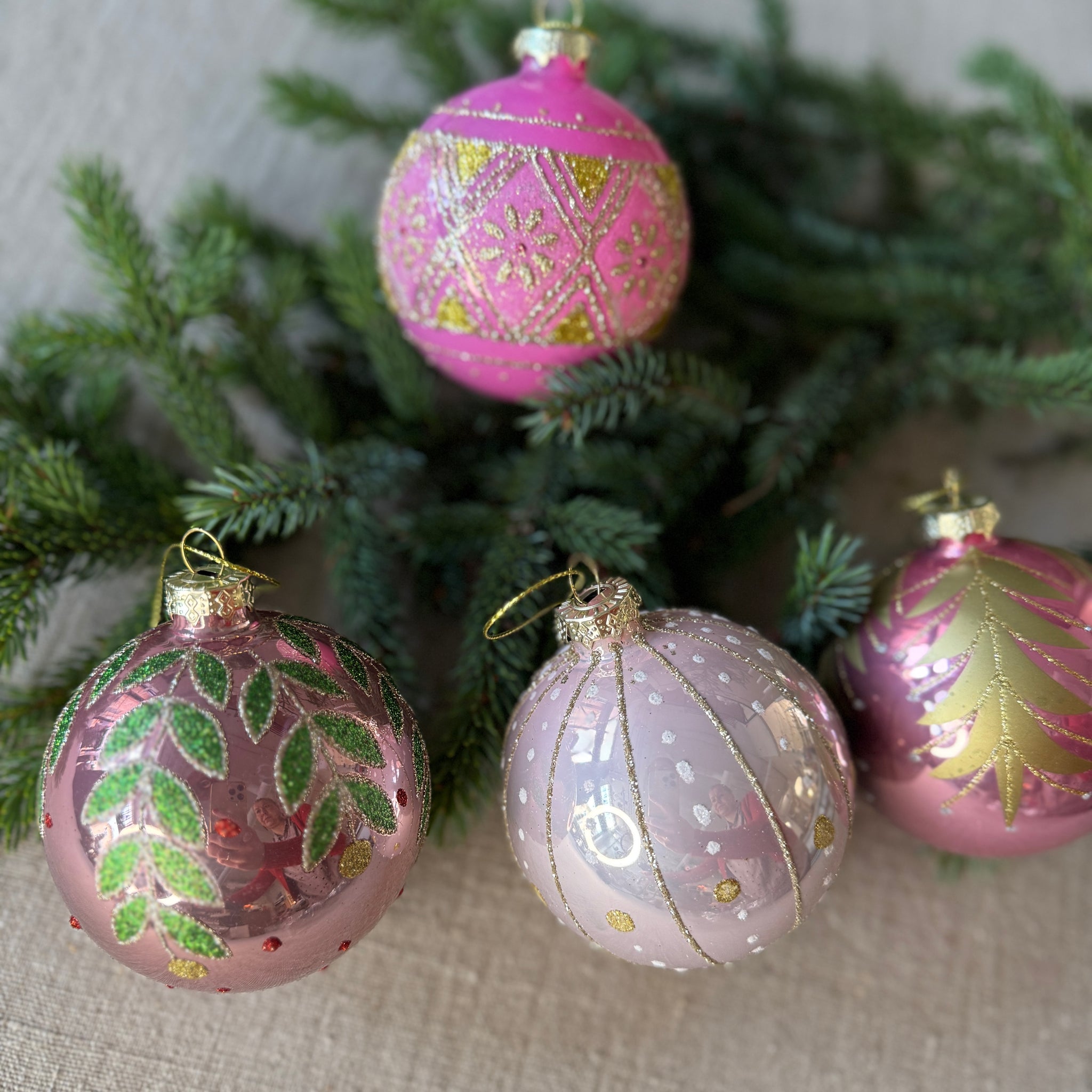 Joulupallot 4 kpl, Seraphim pinkki