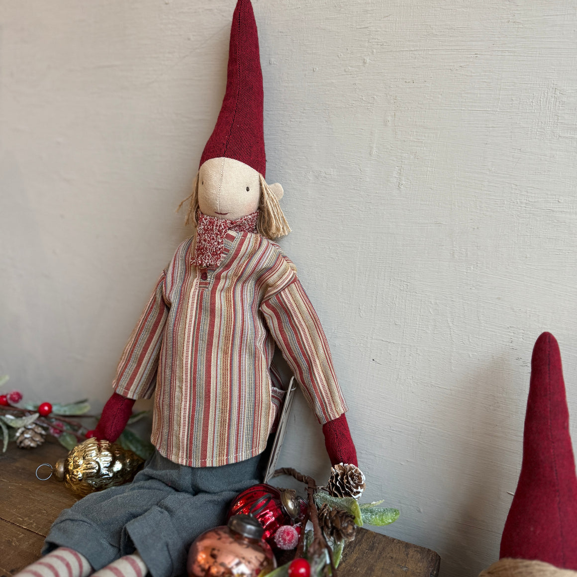 Maileg poikatonttu, koko 4