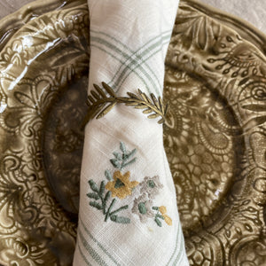 Kangasservetti/leipäkoriliina
