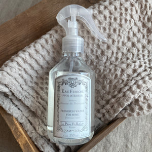 Huonetuoksu, provence mist